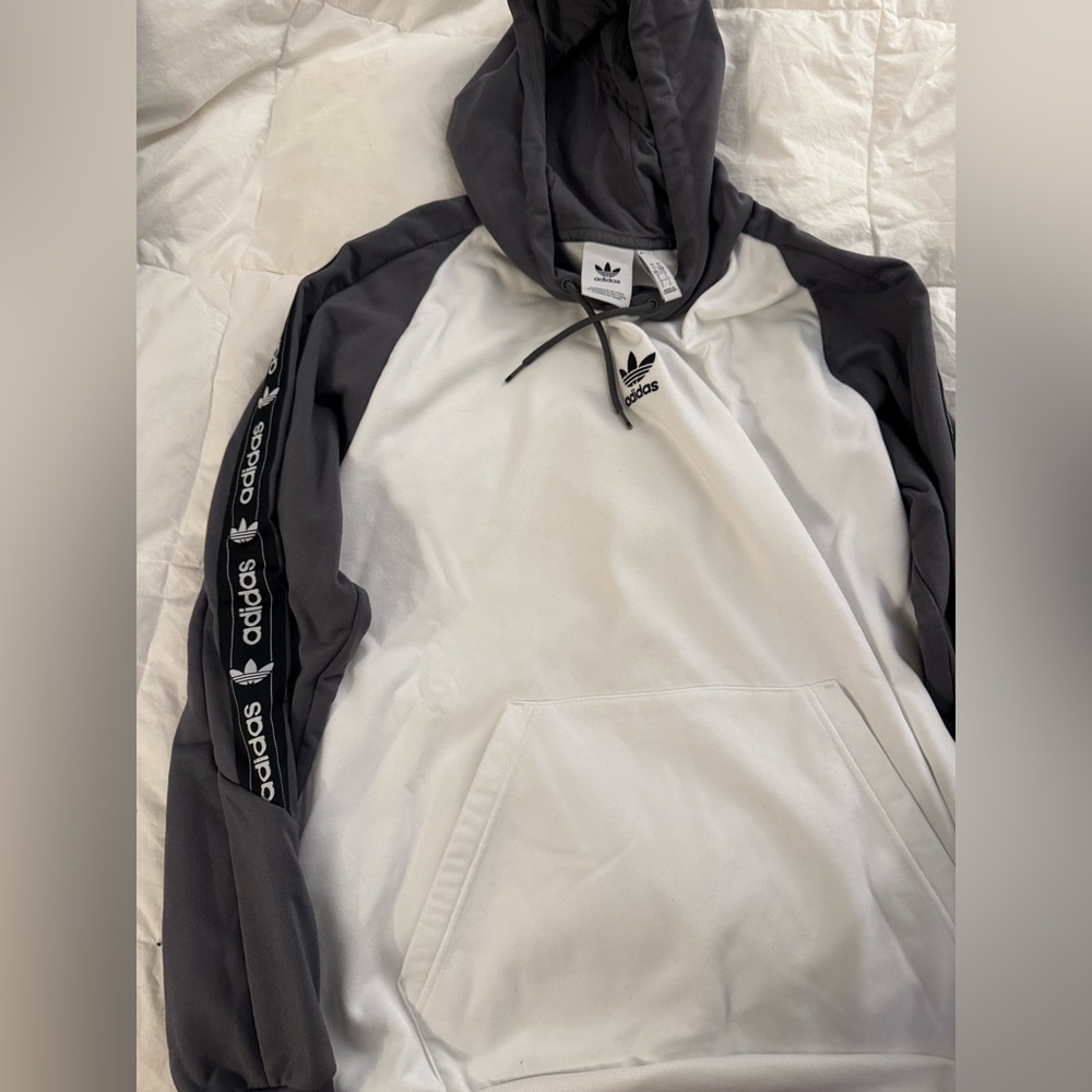 Adidas “on edge” multi color hoodie (L)